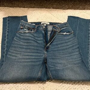 Abercrombie & Fitch ankle jeans